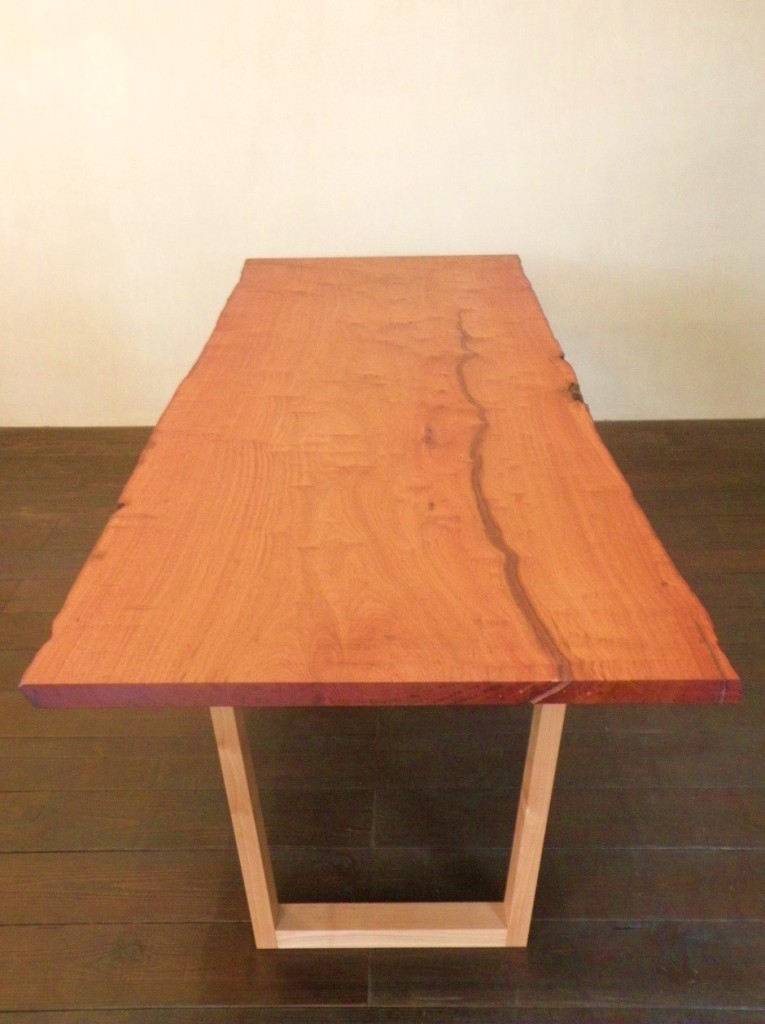 花梨のテーブル天板 （カリン・一枚板・銘木）L2720×W870～910×D36 