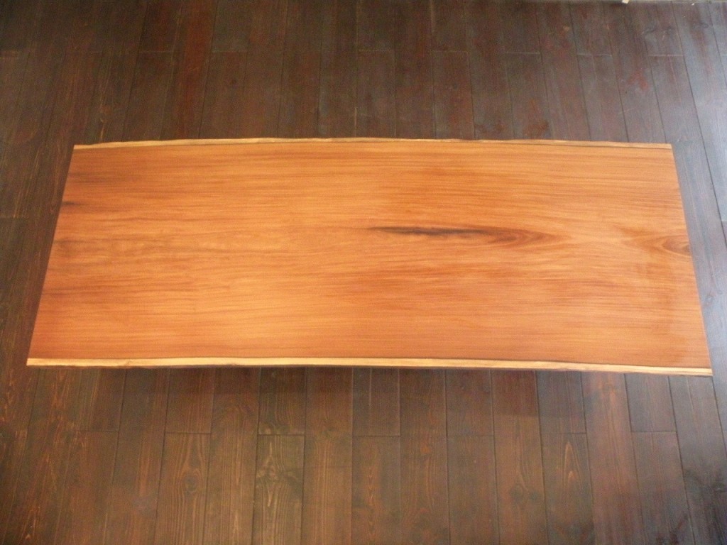 アサメラのテーブル天板（一枚板・銘木・無垢）L2200×W820～850×D34